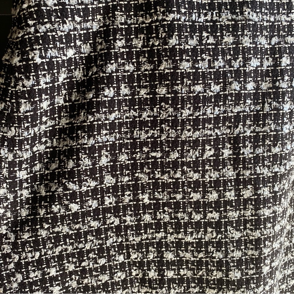 NWT Talbots Black and White Classic Tweed Pencil Skirt Size 12P - Picture 5 of 9